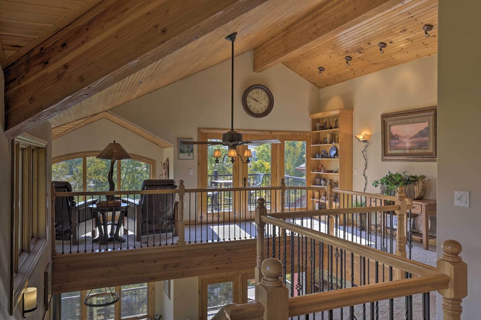 Upstairs Living Room | 3rd Floor
