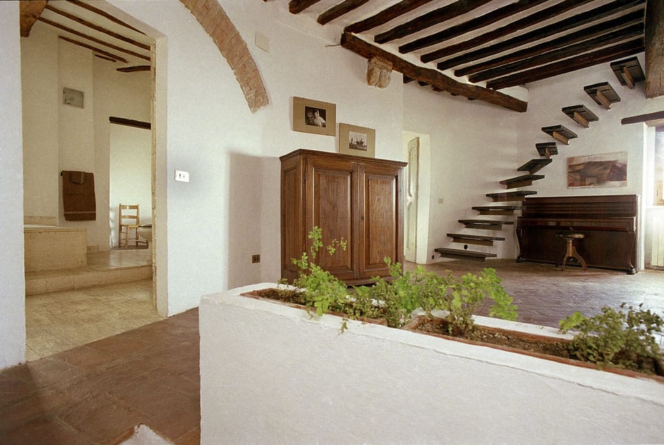 Bedroom floor with piano