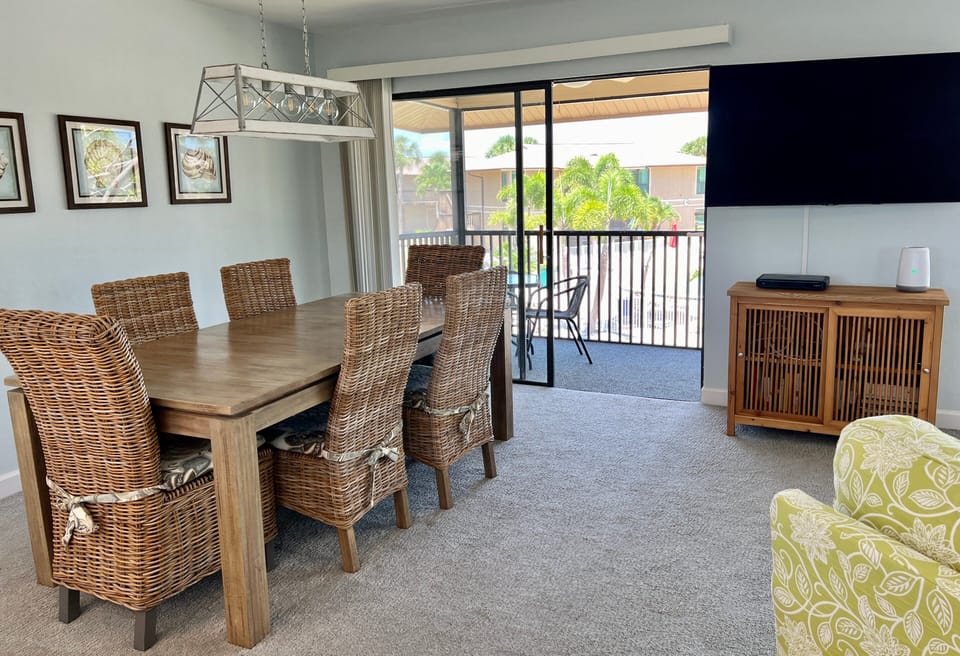 Dining/Lanai