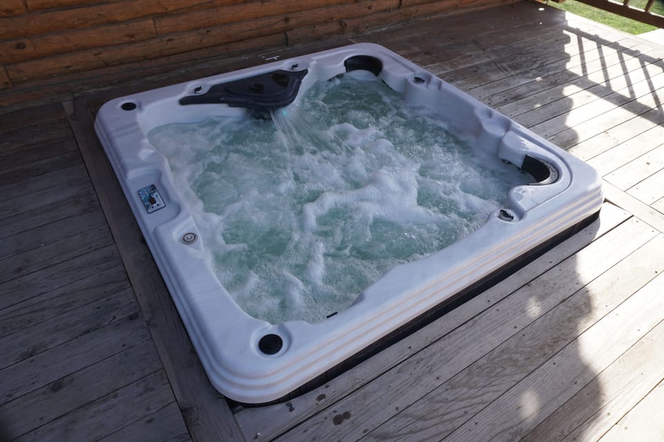 Hot Tub with changing light colors and built-in bluetooth  speaker - Day Time