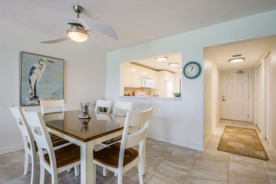 Dine in luxury at this glass top table.
