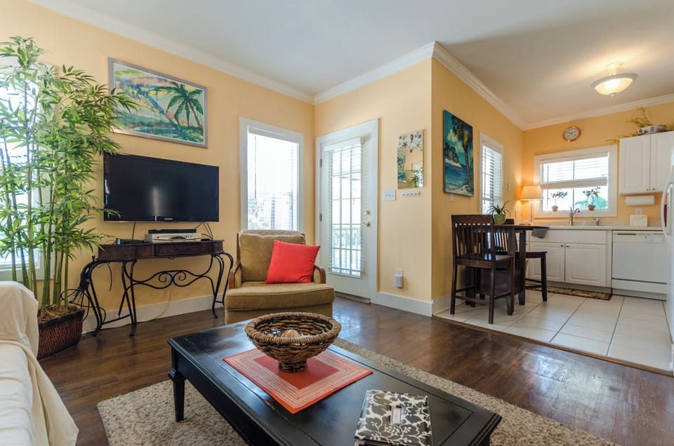 9 LivingArea - P.Parrot 4BD-8