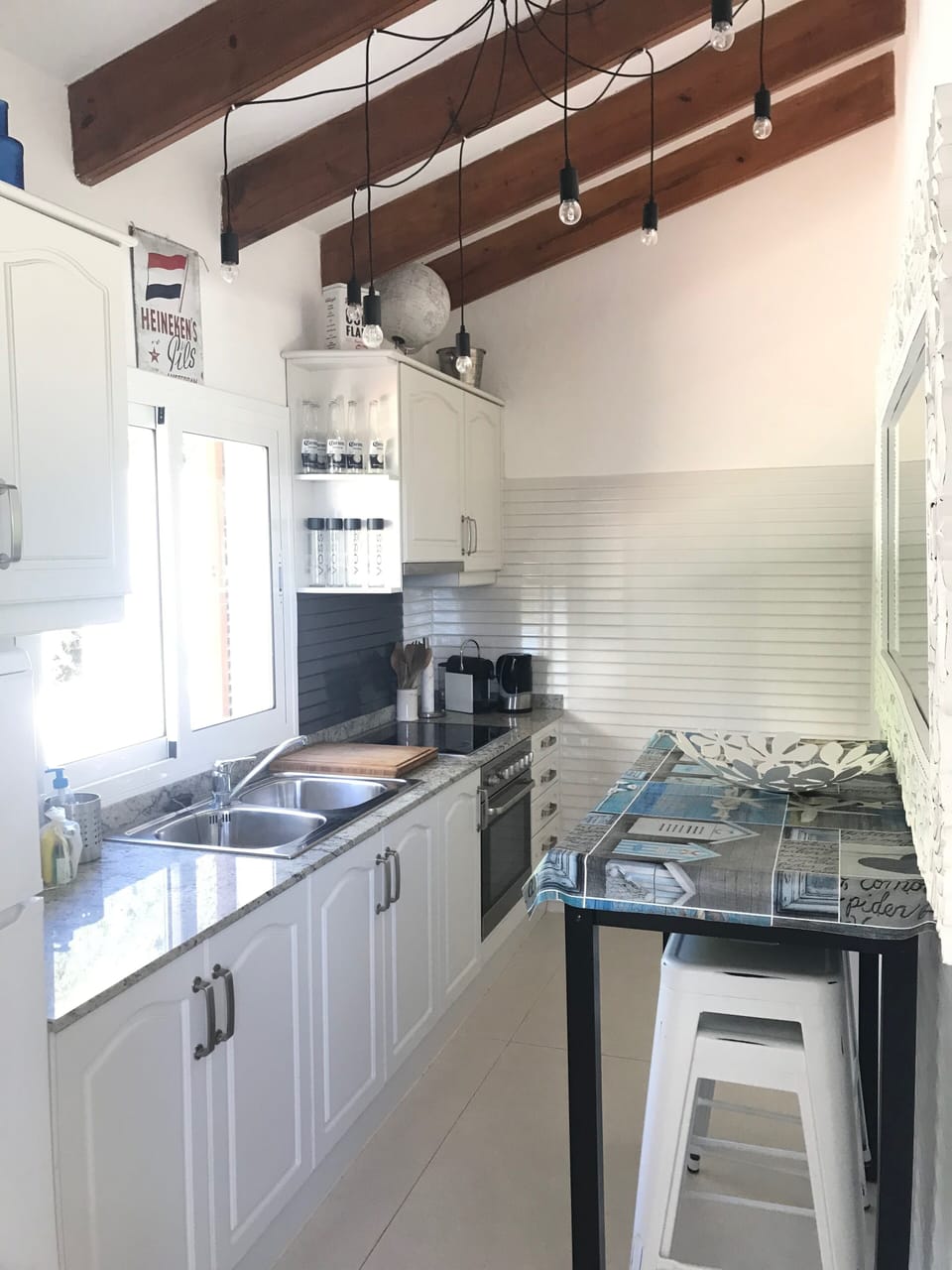 Fully equipped kitchen including Microwave oven, dishwasher and washing machine