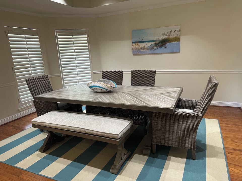 Dining or great work from vacation spot.