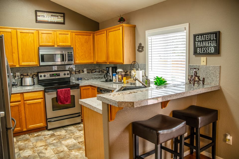 Kitchen and snack bar