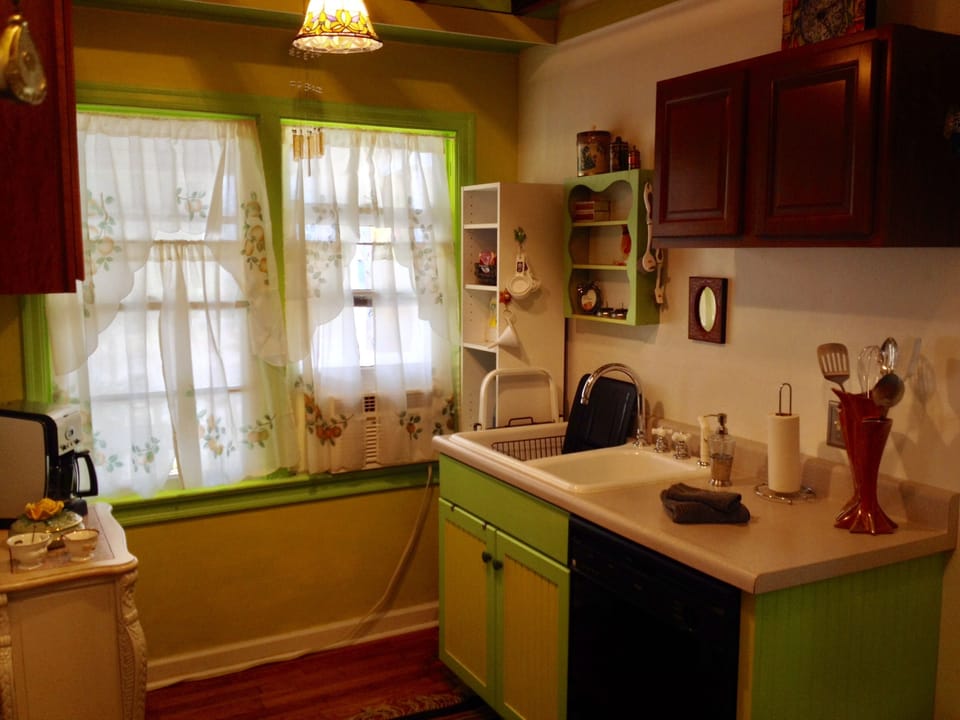 Another view of kitchen