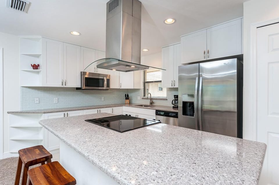 Kitchen Pic 3