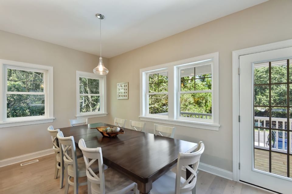 Great Room's Dining Area