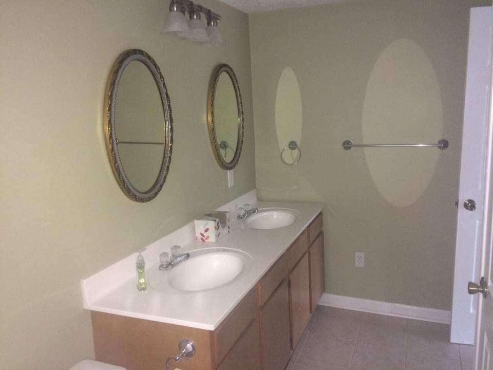 2nd floor bathroom