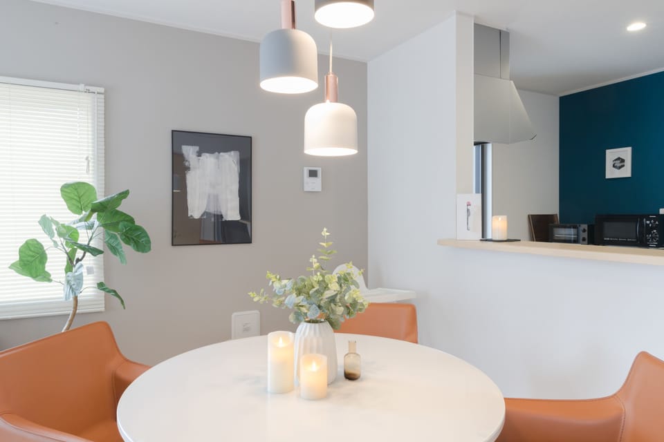 House | Private kitchen | Fridge, microwave, stovetop, electric kettle