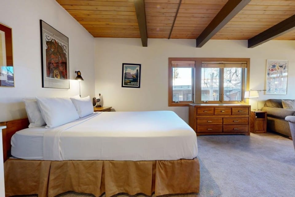 Queen Bed