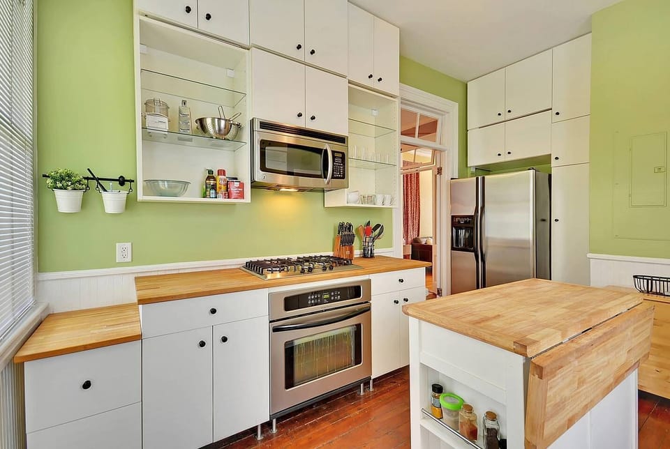 Kitchen (Fully Equipped)