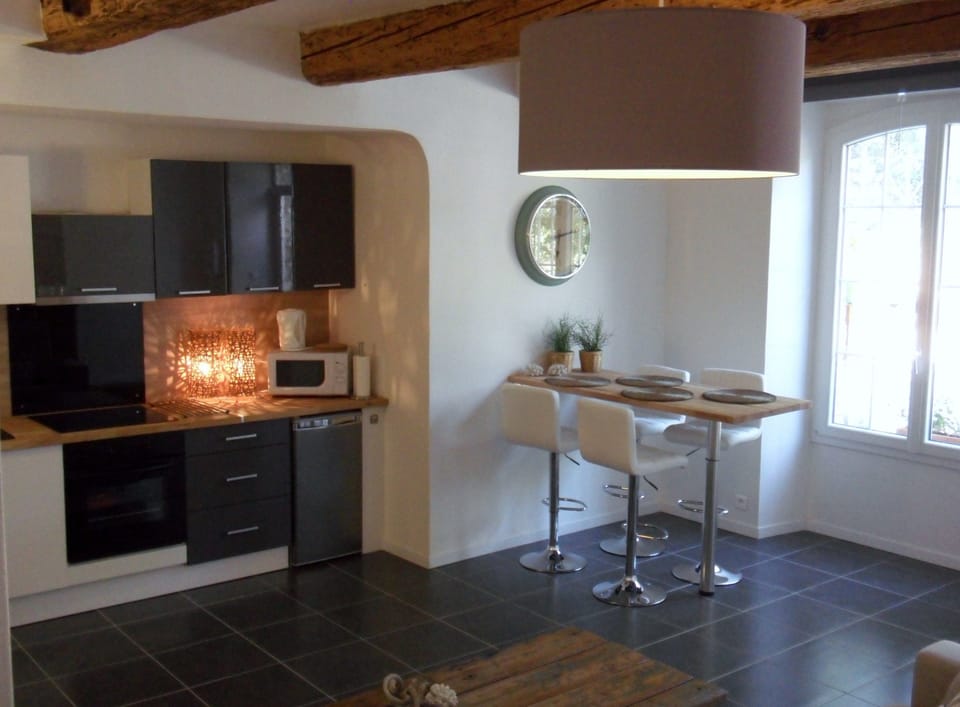 Private kitchenette