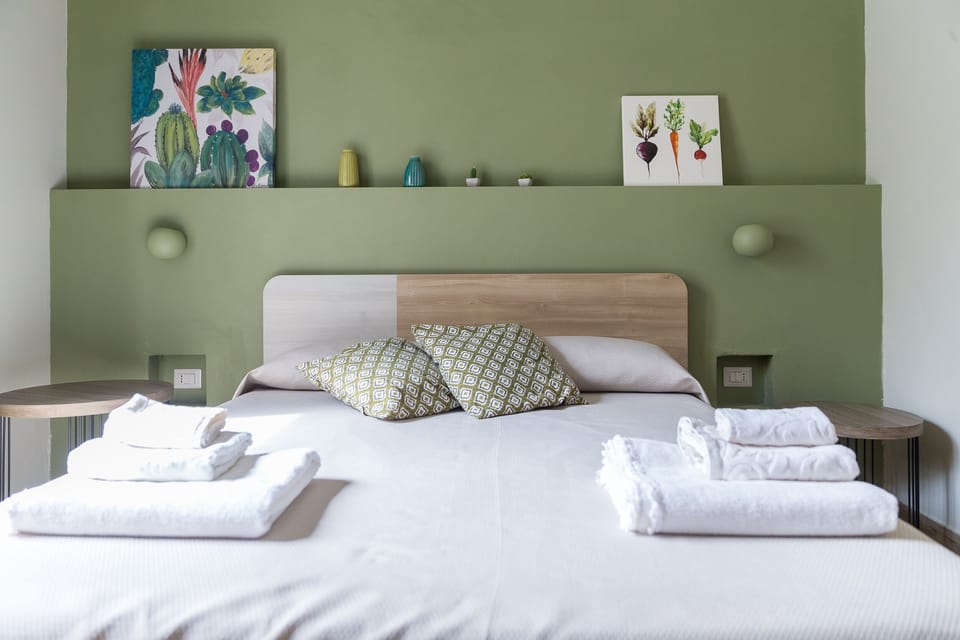 Double Room, 1 Double Bed, Terrace | Desk, iron/ironing board, free cribs/infant beds, free WiFi