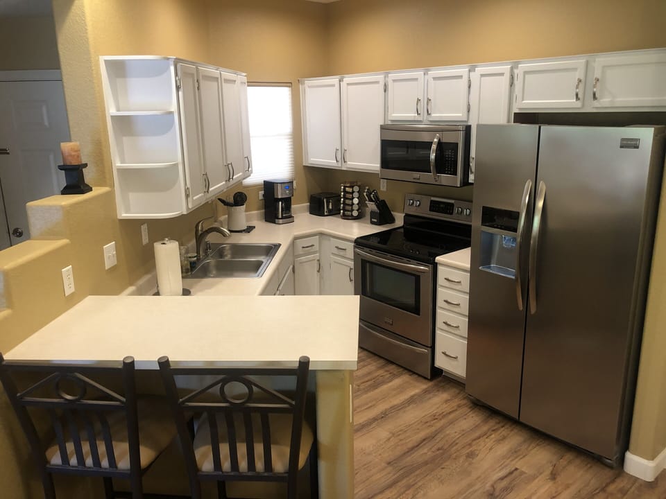 Fully Stocked Kitchen