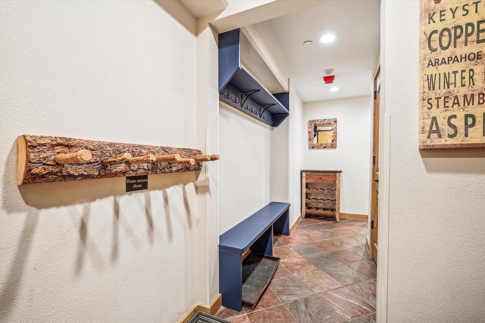 Entryway, Village at Breckenridge Wetterhorn 3404, Breckenridge Vacation Rental