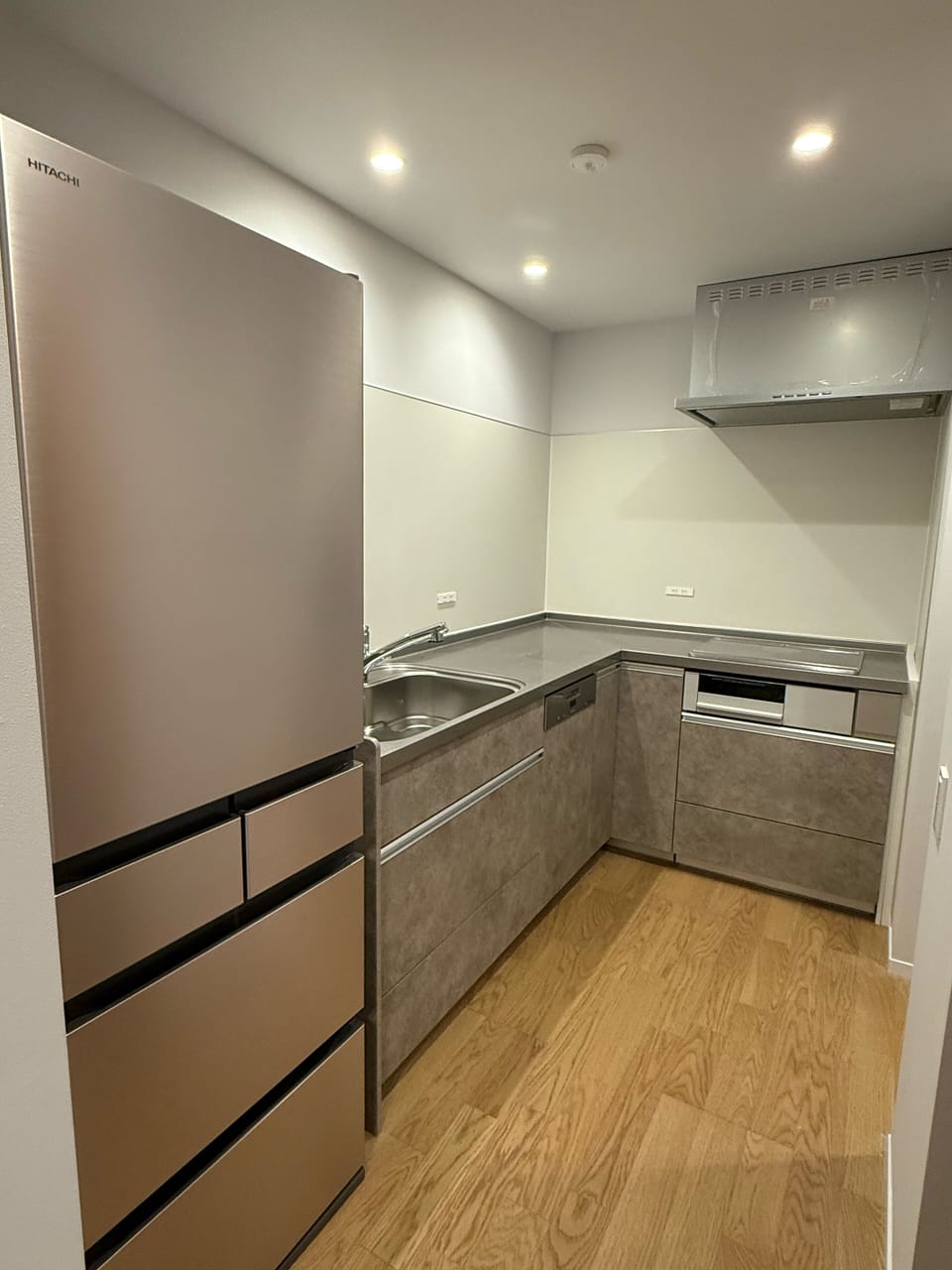 Luxury Chalet | Private kitchen | Coffee/tea maker, full-size fridge, microwave, stovetop