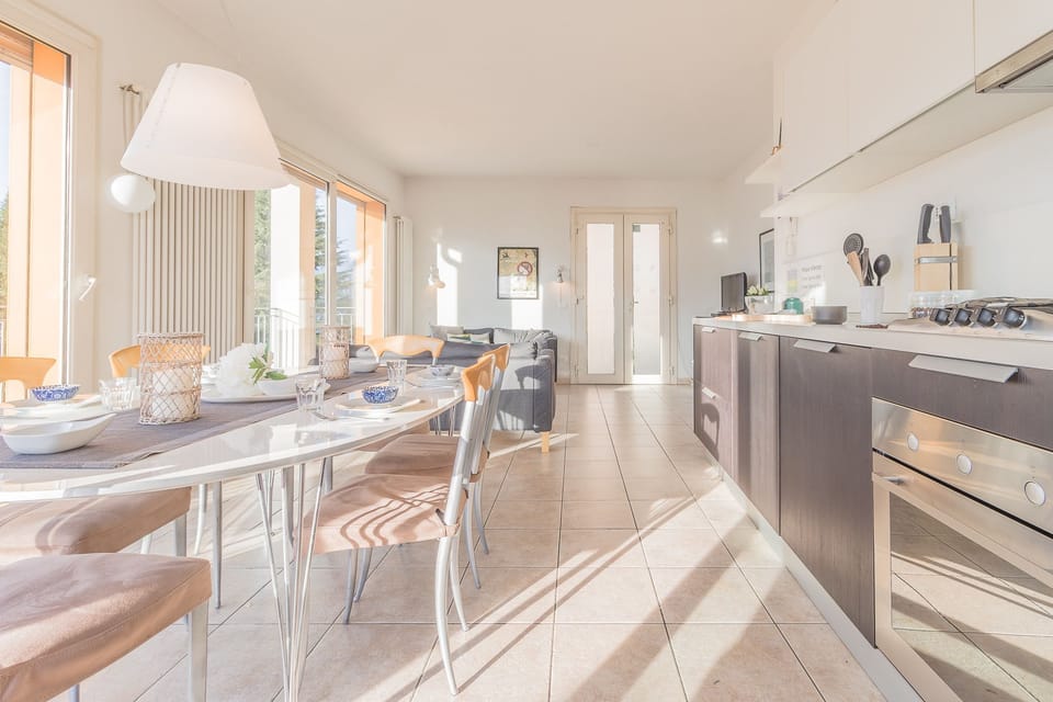 Apartment, 2 Bedrooms | Private kitchen | Fridge, microwave, oven, stovetop