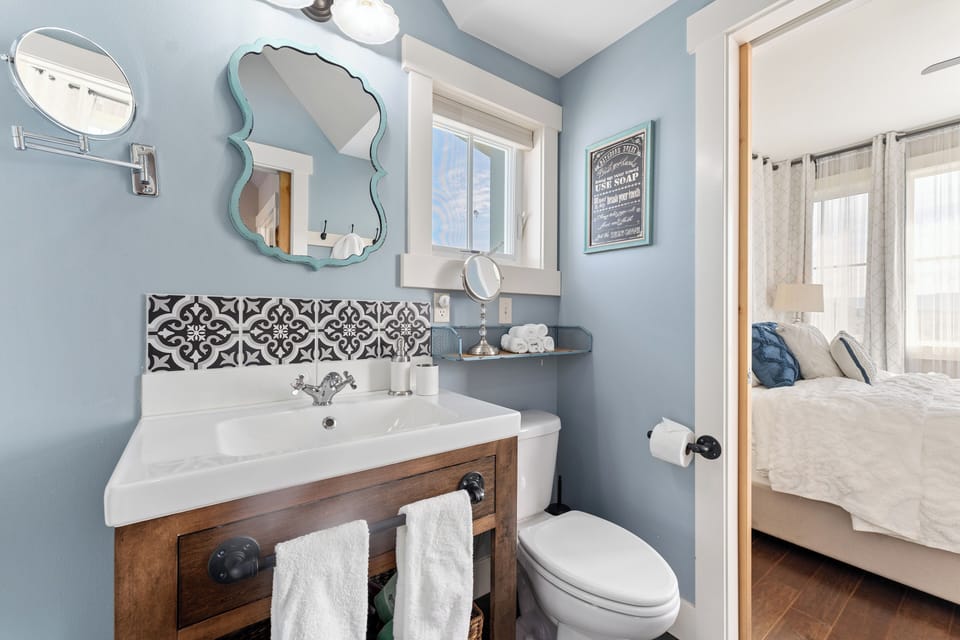 Main Level Bath
