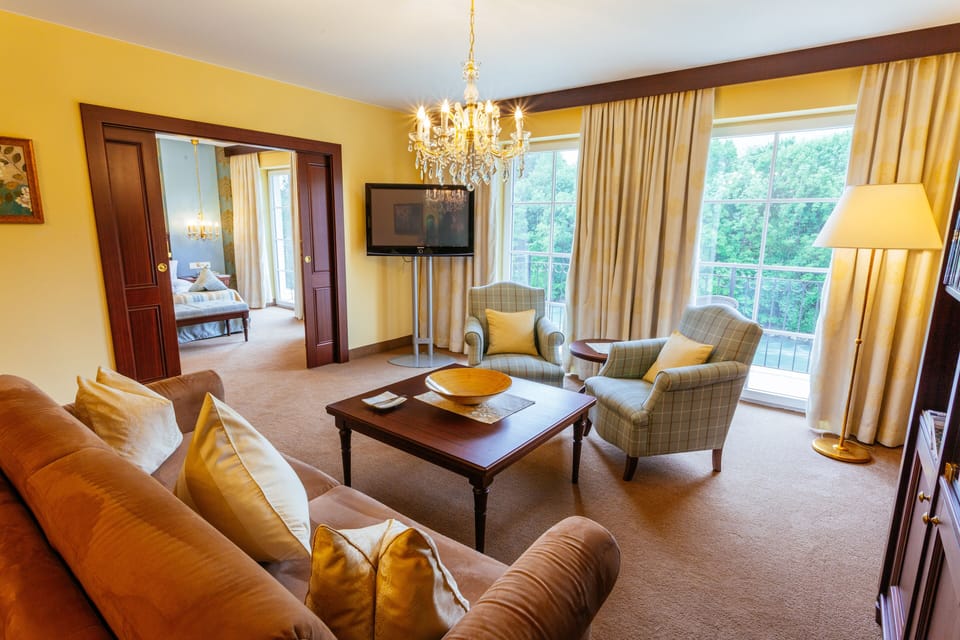 Royal Suite | Living area | Flat-screen TV