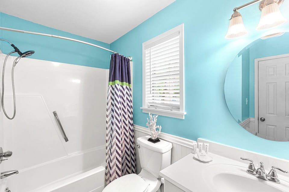 Beachwood Villas 7E Master Bathroom