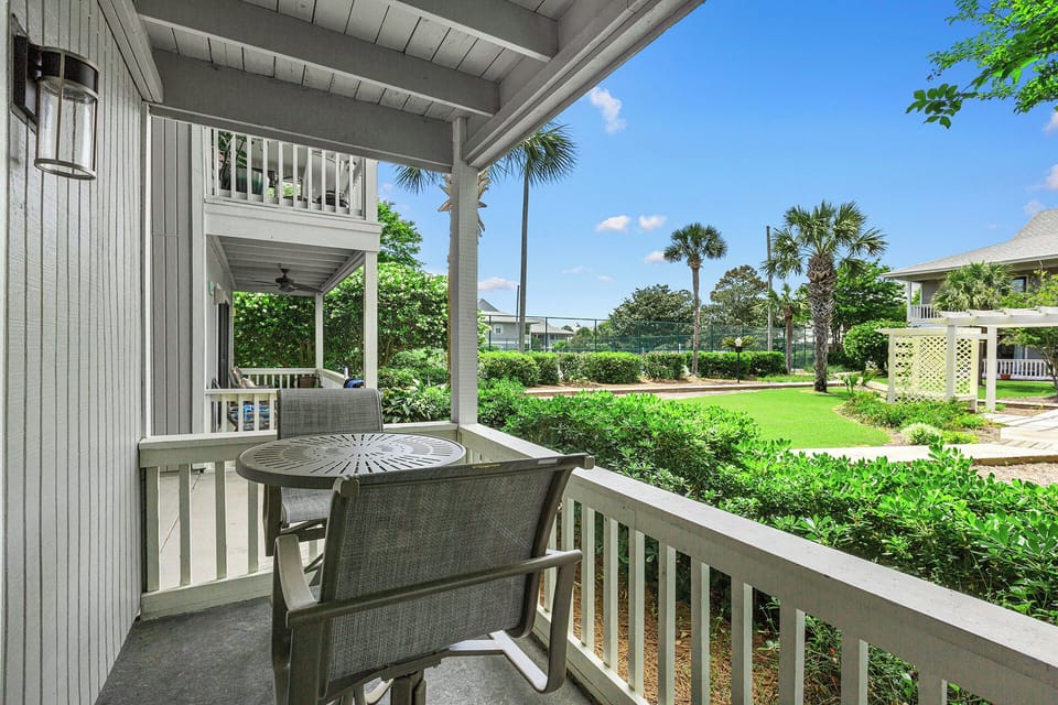 Beachwood Villas 7E Balcony