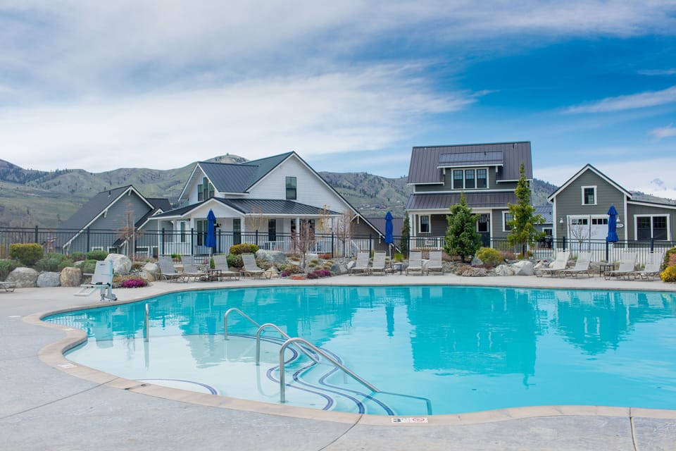 Hilltop Pool