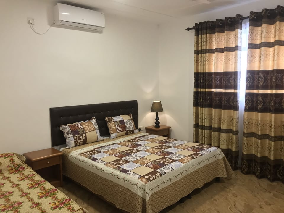 Iron/ironing board (on request), WiFi (free)