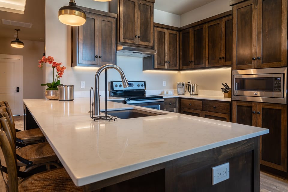 Full Size Appliances in the Kitchen!
