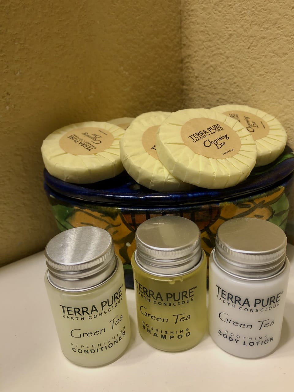 Bathroom amenities