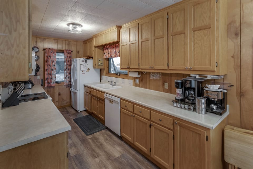 The kitchen main house is stocked with lots of cooking items
