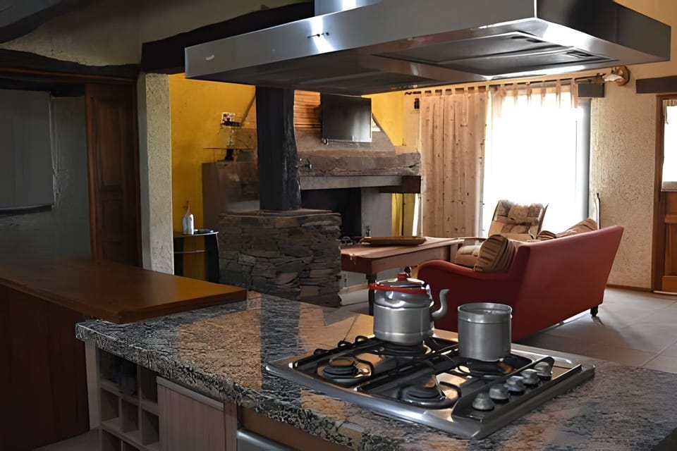 Casa Deluxe - Quiet house in the vineyards | Private kitchen | Coffee/tea maker