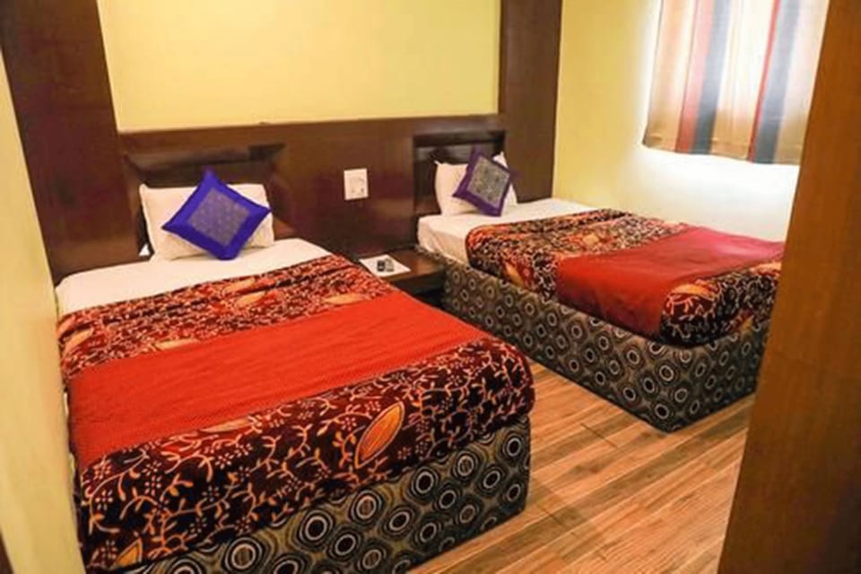 Deluxe Double or Twin Room, Non Smoking | Desk, free WiFi