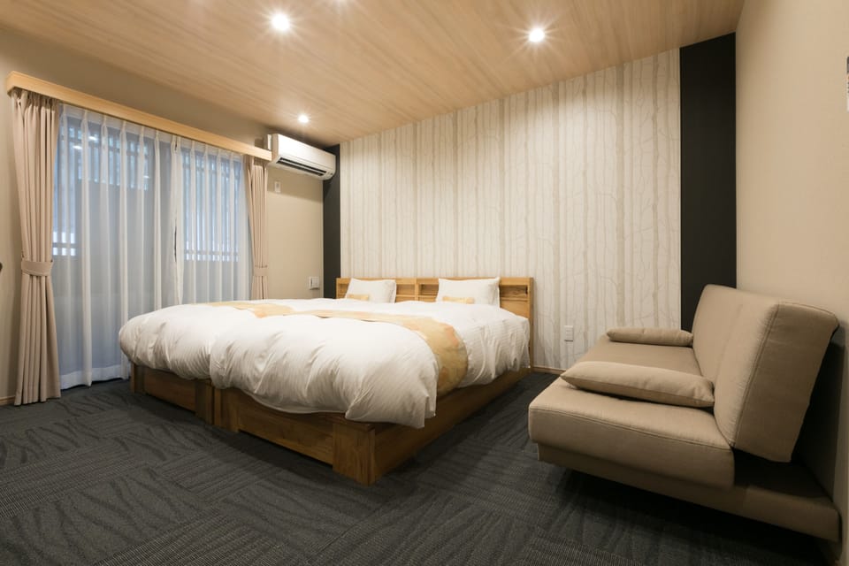 Studio Apartment | Desk, laptop workspace, free WiFi, bed sheets
