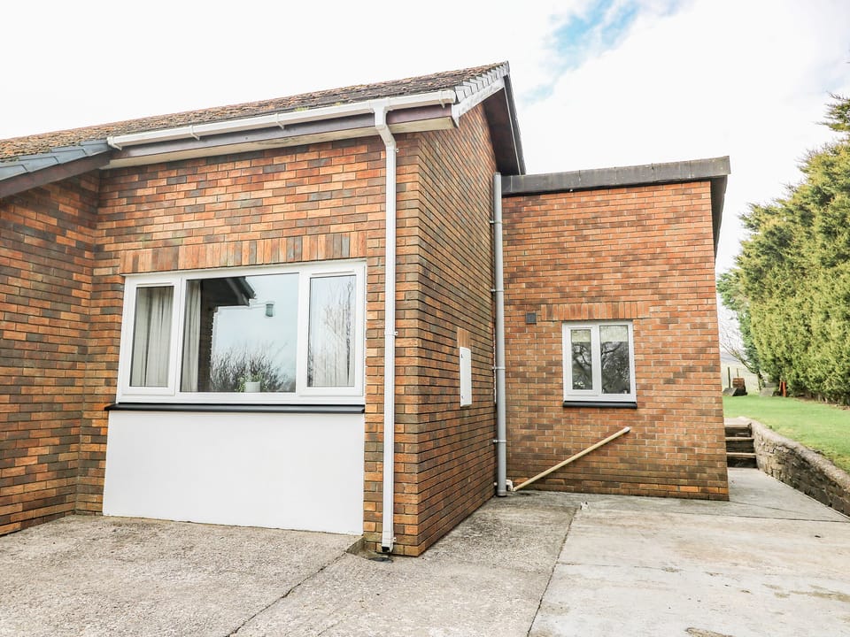 Cottage | Exterior