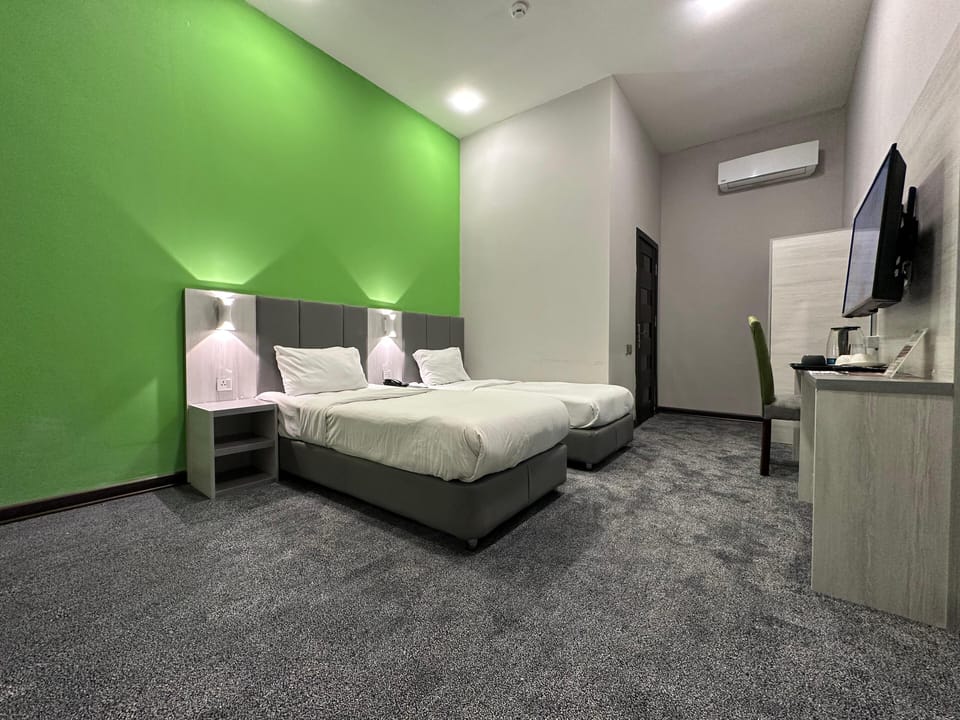 Elite Suite | Egyptian cotton sheets, premium bedding, down comforters