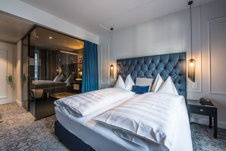 Design Double Room | In-room safe, desk, free WiFi, bed sheets