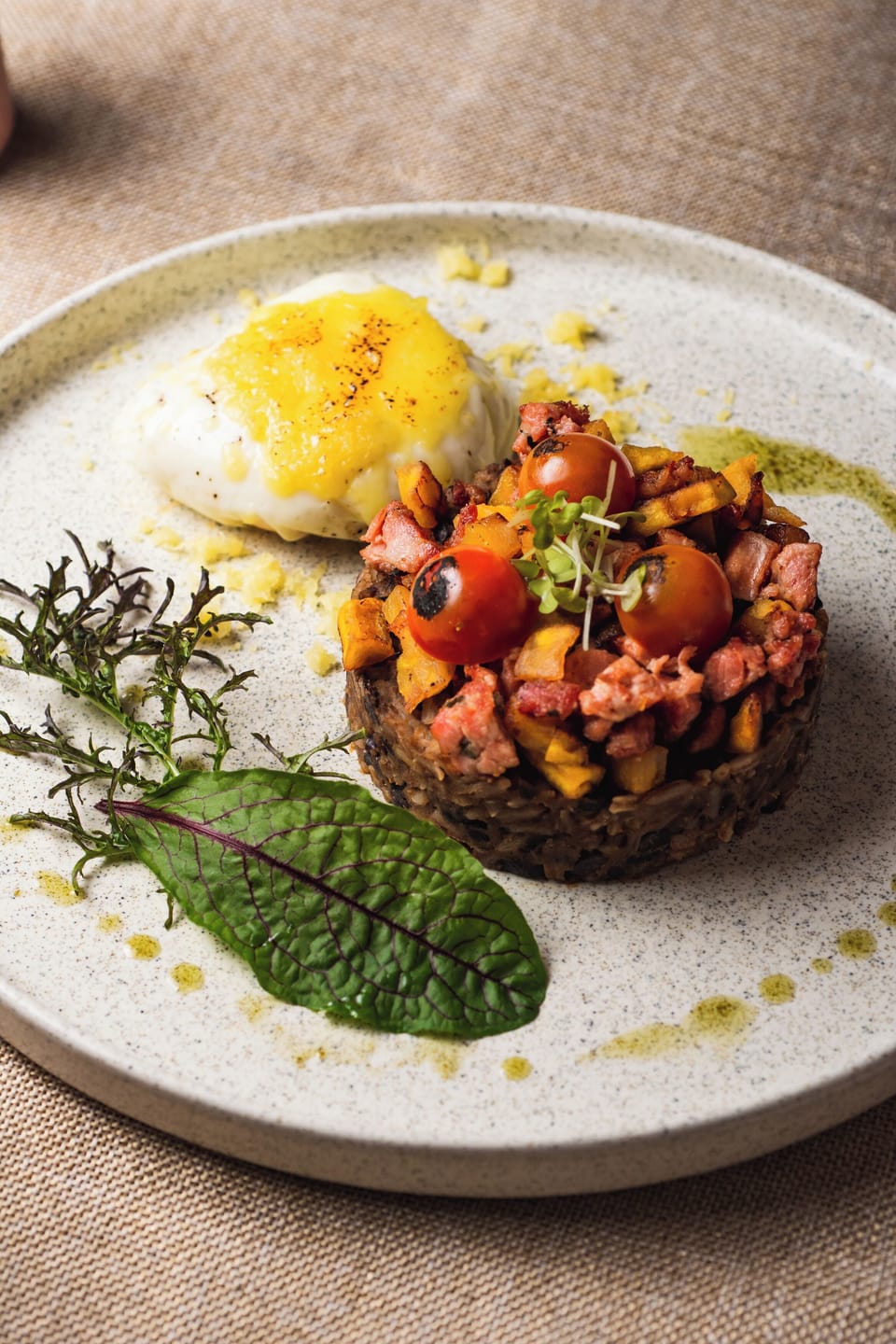 Free daily cooked-to-order breakfast