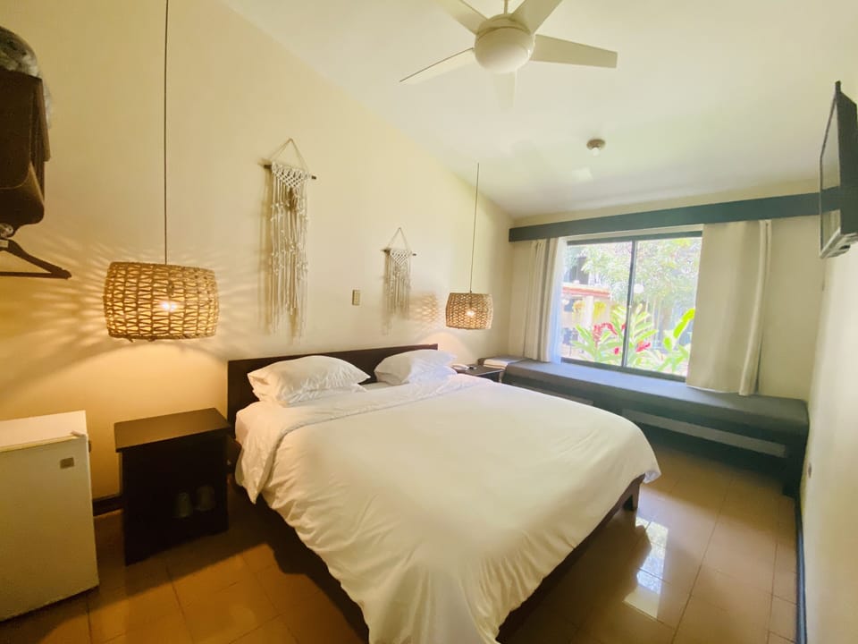 Standard Room, 1 King Bed, Refrigerator | Hypo-allergenic bedding, down comforters, individually decorated