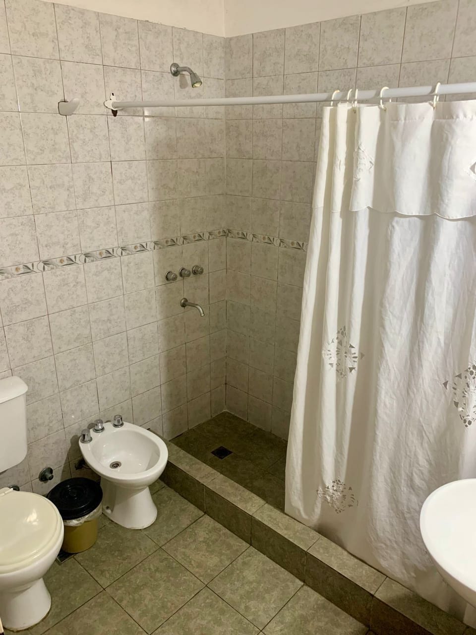 Double Room, 1 Double or 2 Twin Beds, Shared Bathroom | Iron/ironing board, free WiFi, bed sheets