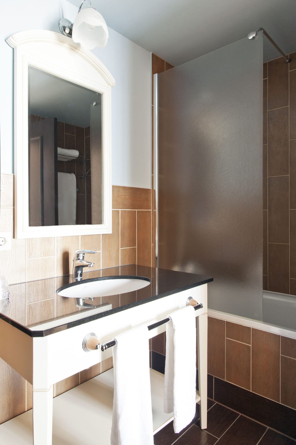 Eco-friendly toiletries, hair dryer, towels