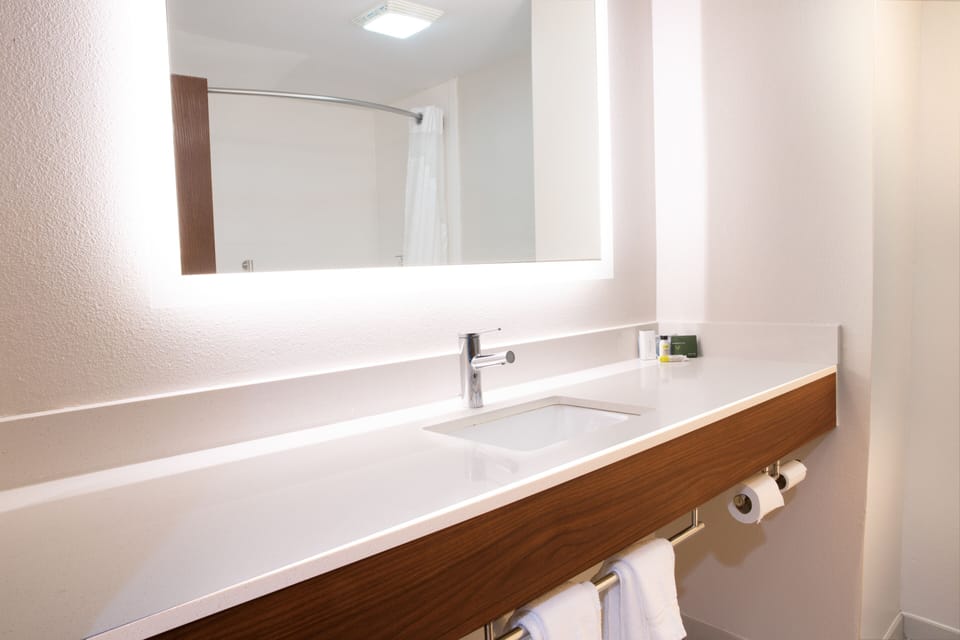 Holiday Inn Express & Suites Dayton-Huber Heights by IHG Hotel in Dayton