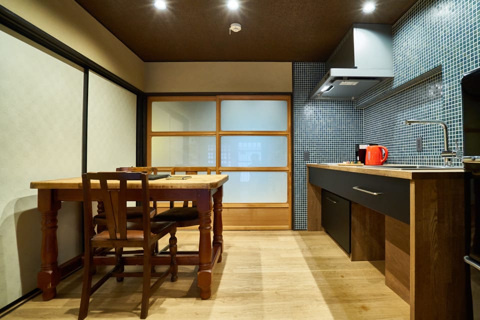 Fridge, microwave