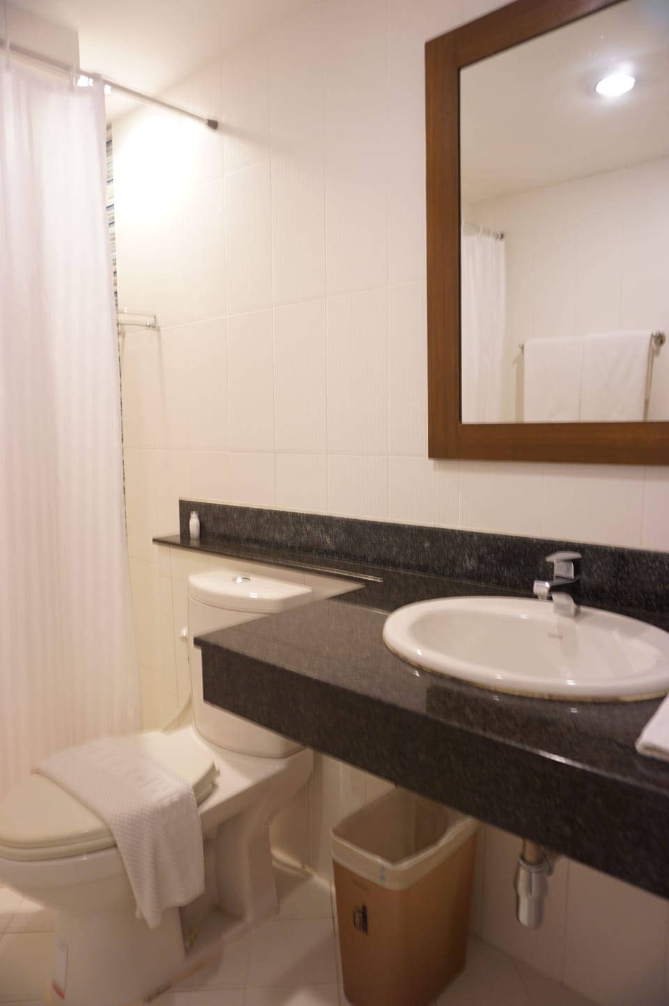 Superior Double Room | Bathroom sink