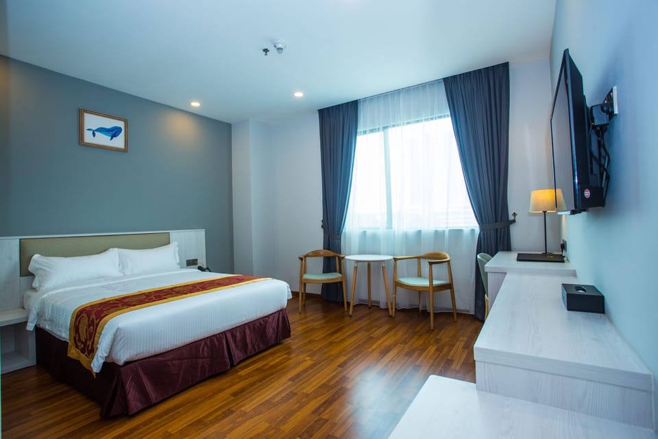 In-room safe, desk, soundproofing, iron/ironing board