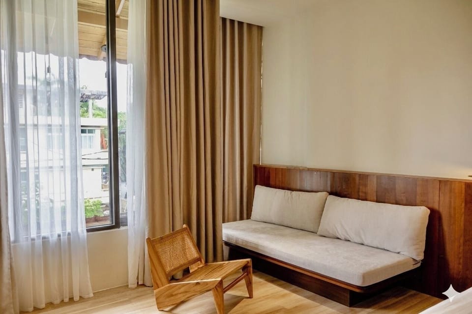 Deluxe Room | Premium bedding, pillowtop beds, desk, laptop workspace