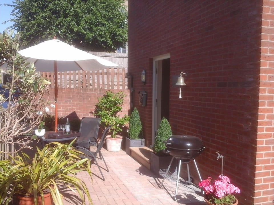 Anybody for a BBQ?



