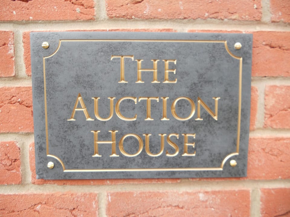 Welcome to the Auction House !