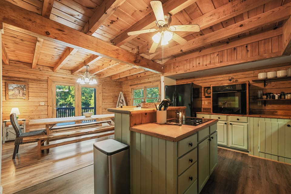 Kitchen to prep all your group meals- island seating for 2.