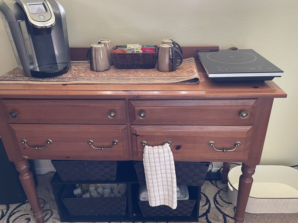 Kitchenette 